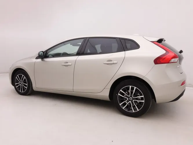 Volvo V40 1.5 T2 122 Geartronic Black Edition + GPS + TFT Da Image 3