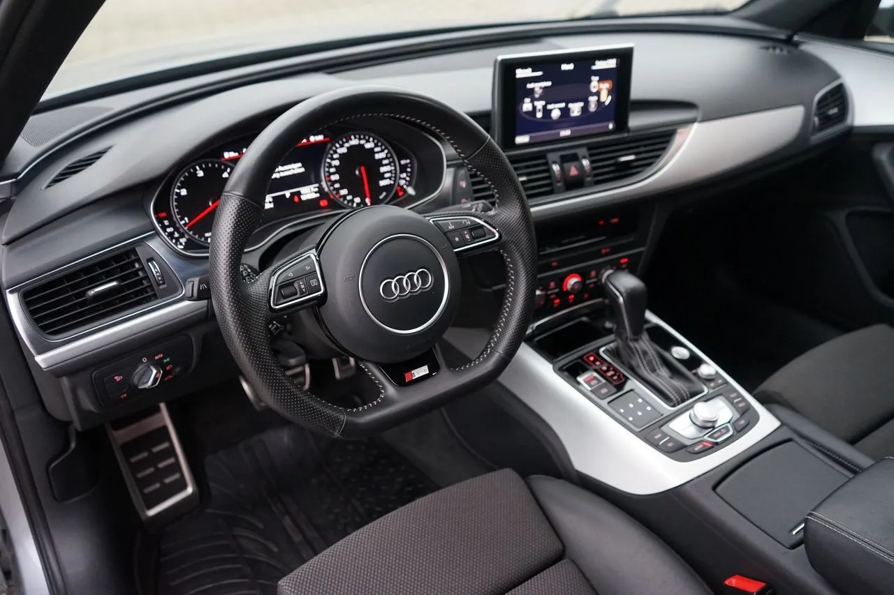 Audi A6 Avant 2.0 TDI S-Line...  Image 8