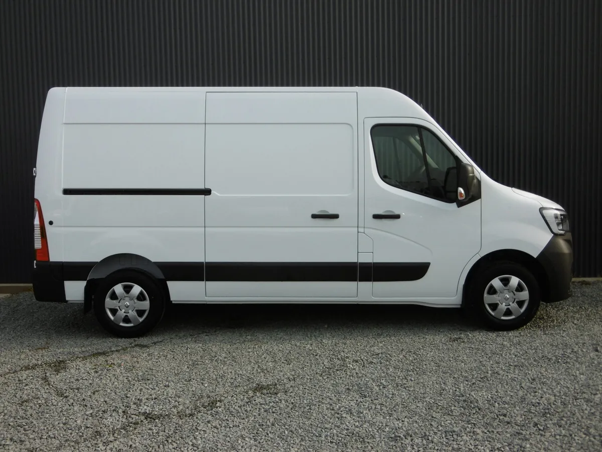 Renault MASTER 3 PHASE 3 L2H2 BLUE DCI 135 GRAND CONFORT Image 3